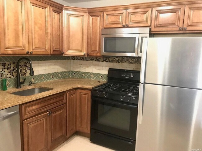 Foto del edificio - 144-30 26th Ave