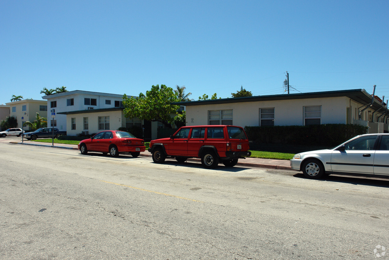 Primary Photo - 794-816 85th St