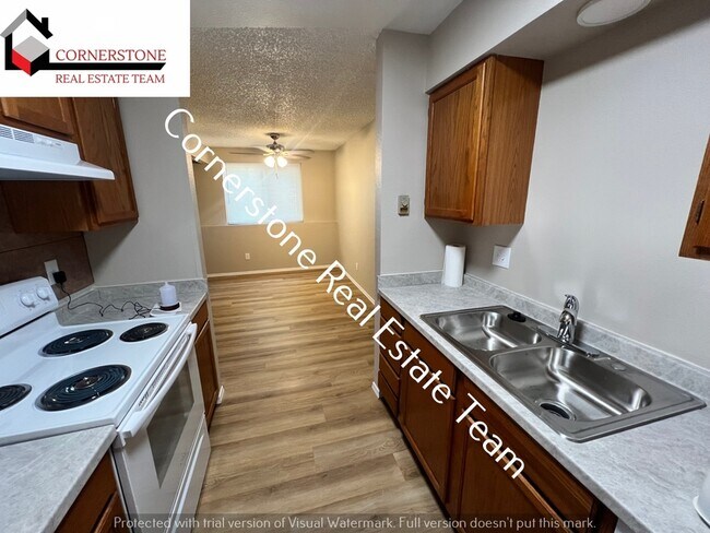 Foto del edificio - 2820 W Platte Ave