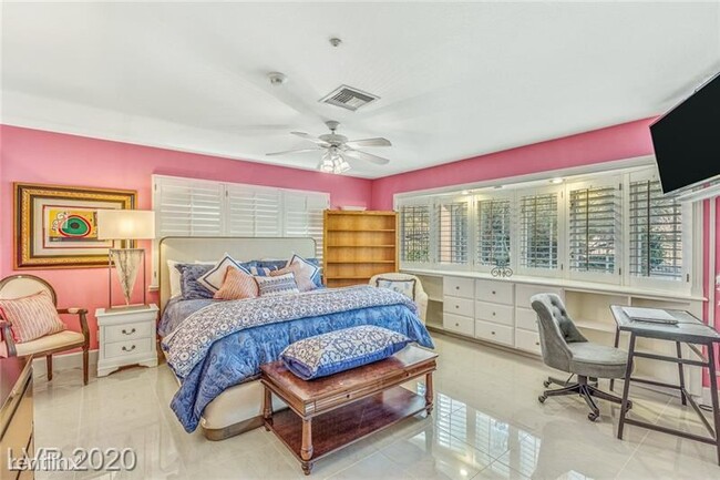 Building Photo - 6 br, 5.5 bath House - 1701 Waldman Ave