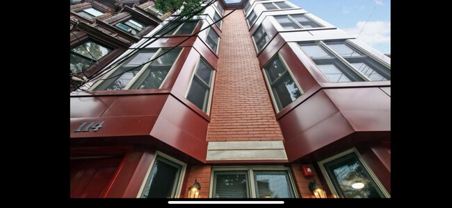 Foto del edificio - 114 Erie St
