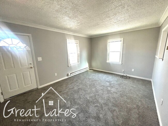 Foto del edificio - Lovely 2 bedroom / 1 bathroom house for re...