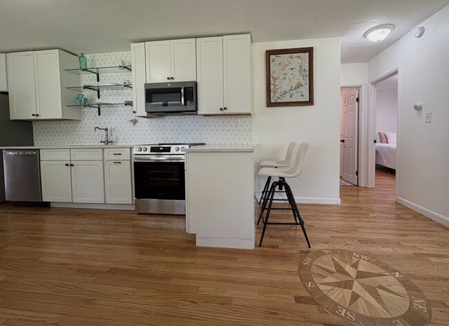 Building Photo - 567 Ossipee Trail W