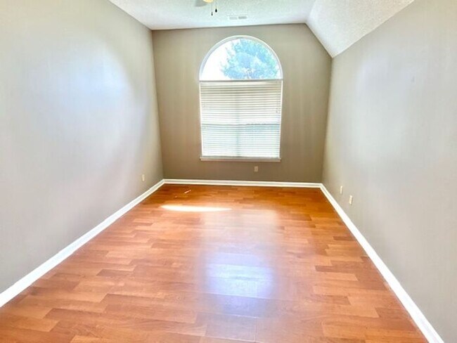 Building Photo - MOVE IN SPECIAL! Desoto County-Great Schoo...