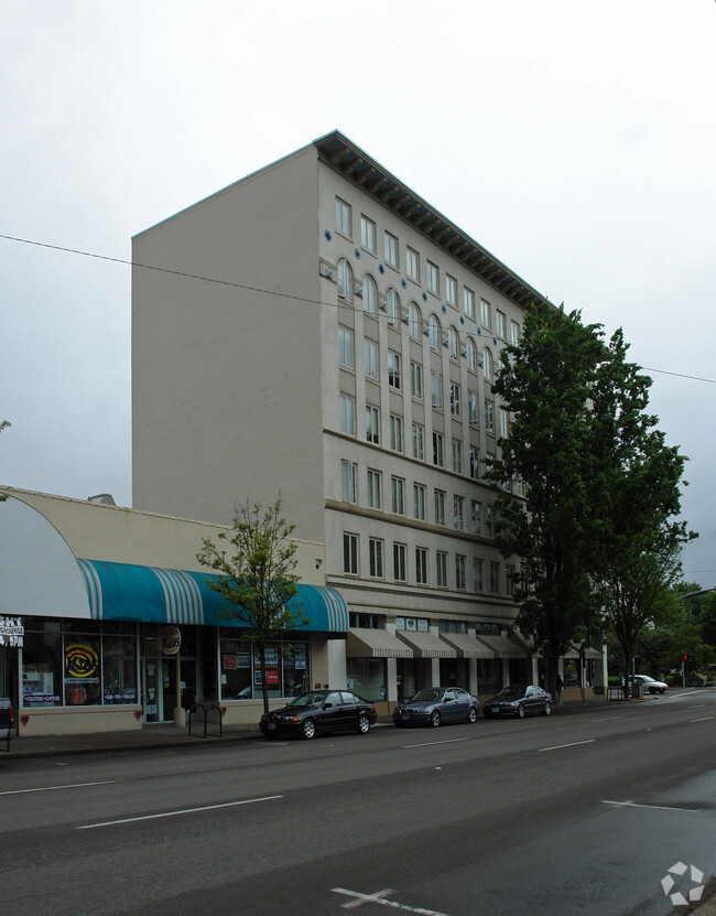 Building Photo - Benton Plaza