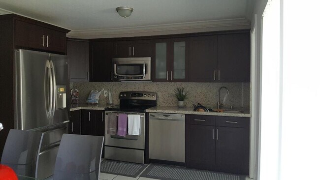 Foto del edificio - 10370 SW 220th St