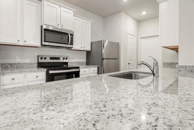 Foto del edificio - 8120 Sunberry Shadow Dr