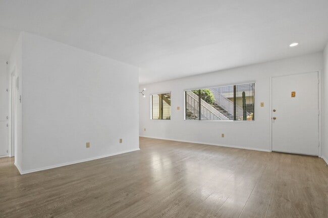 Building Photo - 1449 Princeton St