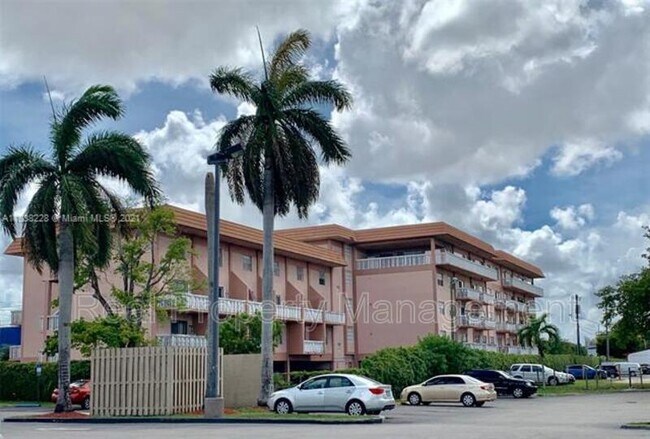 Foto del edificio - 5731 NW 37th St