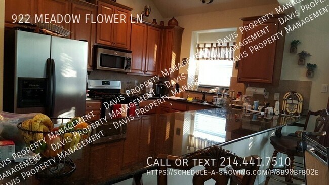 Building Photo - 922 Meadow Flower Ln