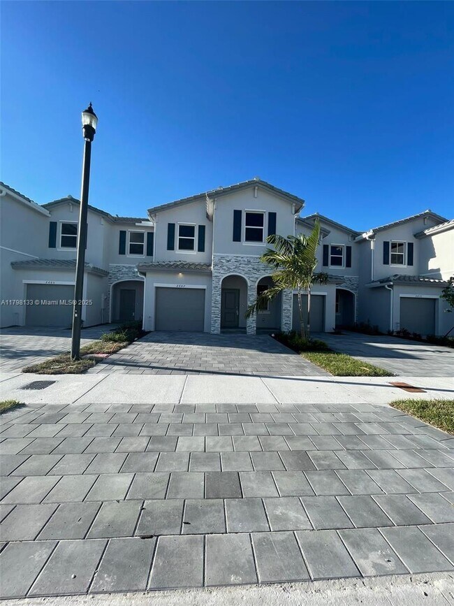 Foto del edificio - 2607 SE 11th St