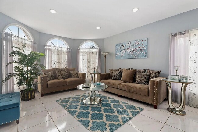 Foto del edificio - 520 Veterans Pkwy