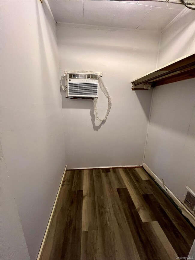 Foto del edificio - 1612-1616-1616 US-9W