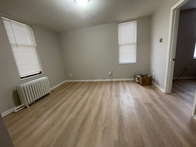 Building Photo - 1000 Duss Ave