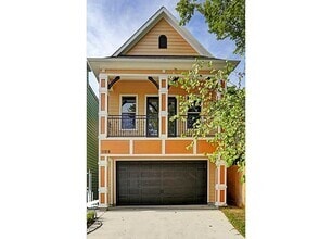 Building Photo - 1126 Robbie St