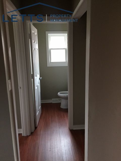Building Photo - 536 Aller Ave