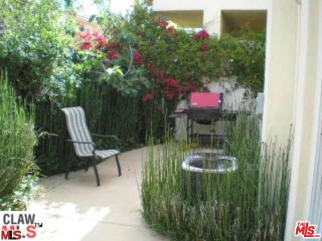 Foto del edificio - 6477 Zuma View Pl