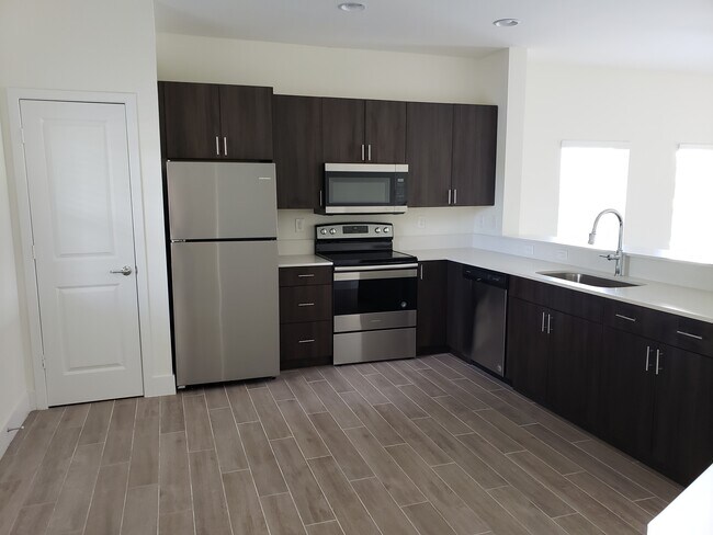 Building Photo - 26601 Robin Way