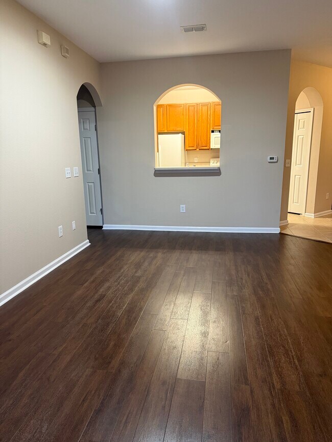 Foto del edificio - 7801 Point Meadows Dr