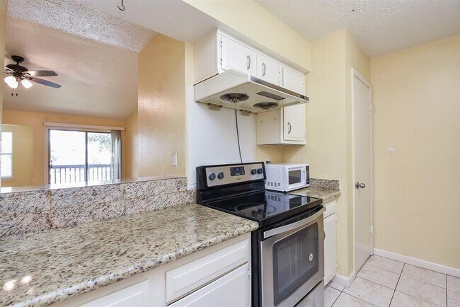 Foto del edificio - 10555 Turtlewood Ct