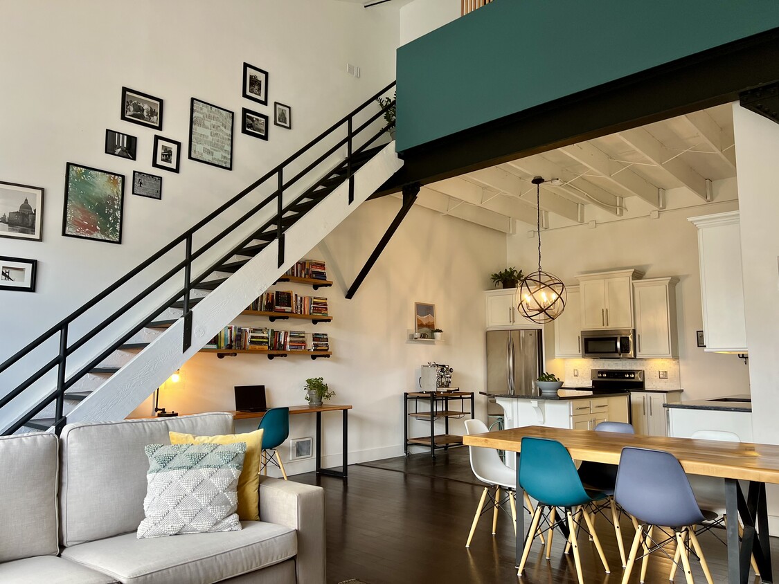 Photo - 3309 Blake St (Denver, CO)