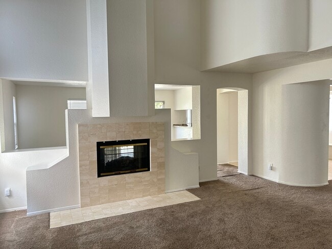 Building Photo - 2543 Spinnaker Ave