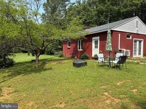 Building Photo - 579 Leeland Rd