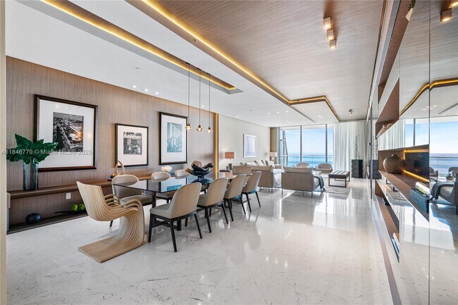 Foto del edificio - 9349 Collins Ave