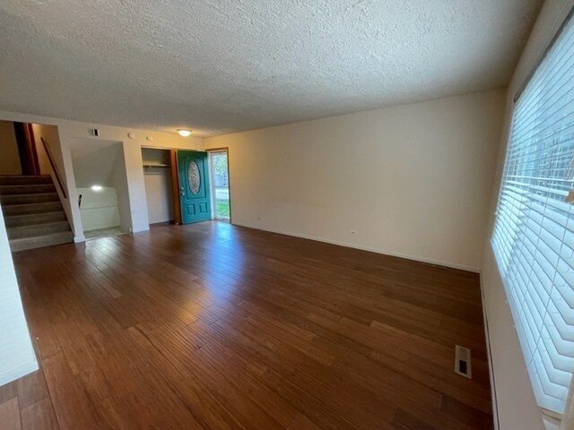 Building Photo - 26235 N Acorn Ln