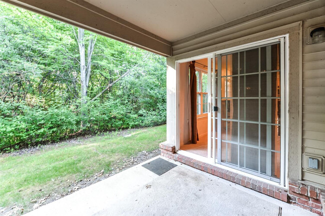Foto del edificio - 3047 Barclay Way