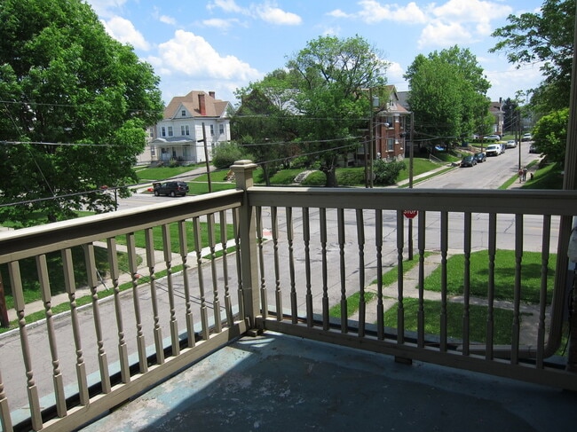 Building Photo - 4321 Floral Ave