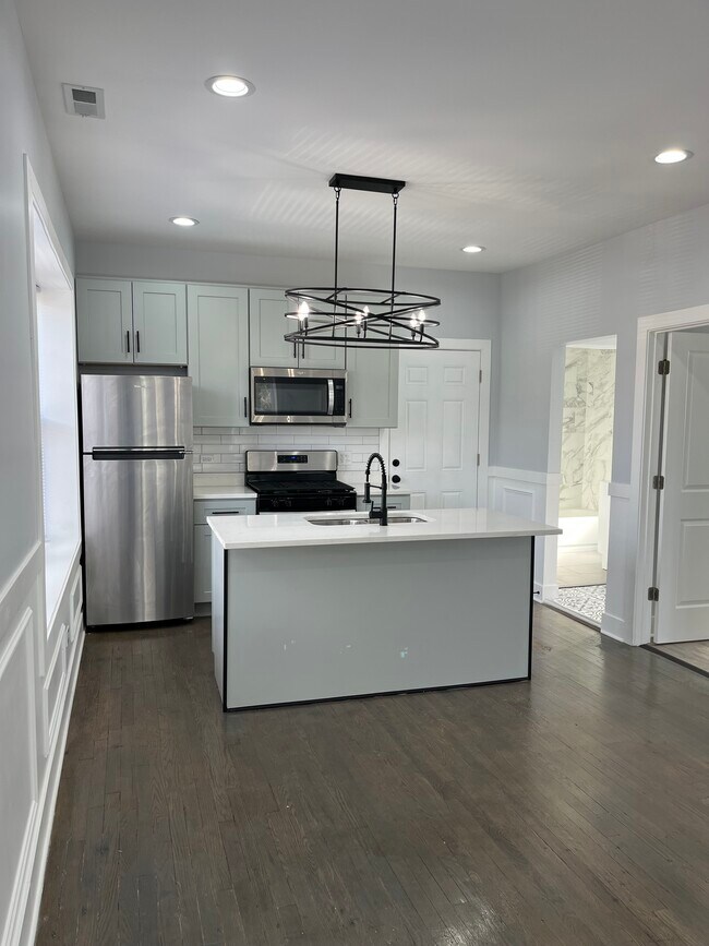 Foto del edificio - 5033 W Wabansia Ave