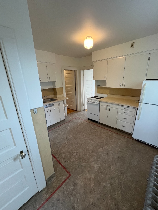 Building Photo - 406 S Coeur d'Alene St
