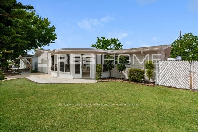 Building Photo - 4905 Calais Dr