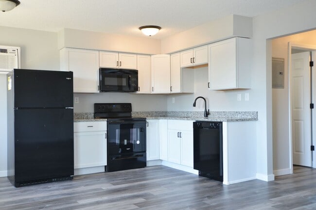 Interior Photo - 2741 Virginia - CRE