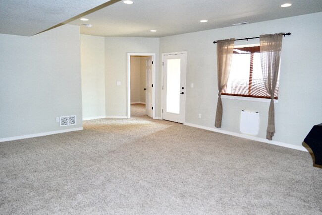 Foto del edificio - 1125 Bayfield Dr