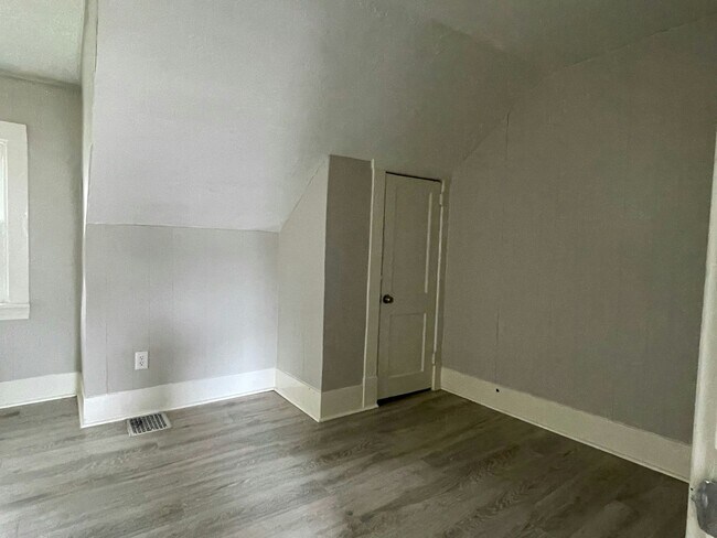 Foto del edificio - 2115 6th Ave