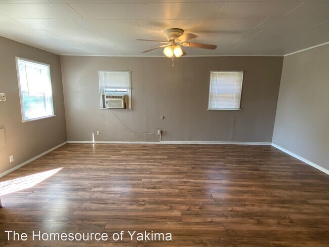 Building Photo - 3 br, 1 bath House - 1003 S 8th Street