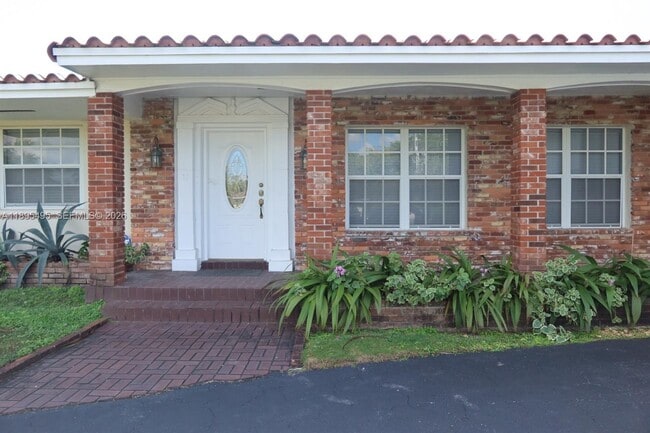 Building Photo - 6420 Miller Dr