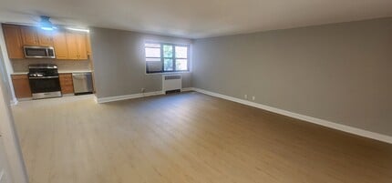 Building Photo - 208 Anderson St