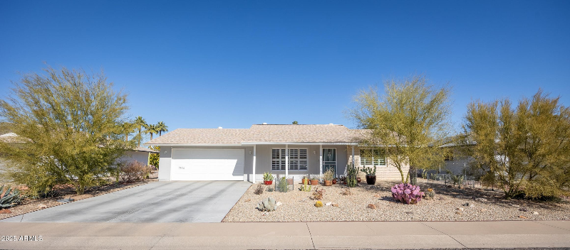 Foto principal - 9834 W Evergreen Dr