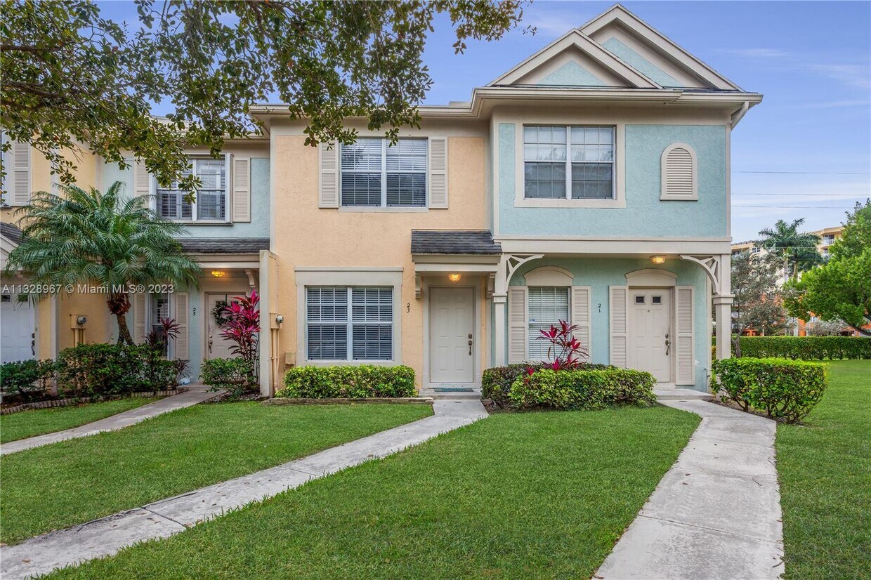 23 Simonton Cir, Weston, FL 33326 Townhouse for Rent in Weston, FL