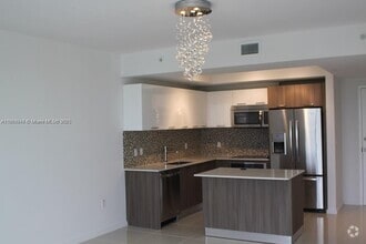 Building Photo - 5300 NW 85th Ave