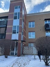 Building Photo - 2257 W Lake St