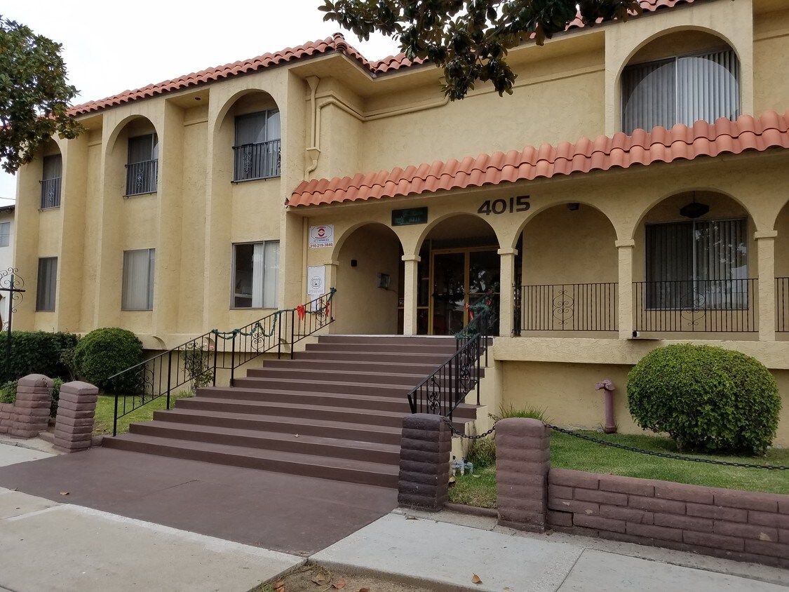 Foto principal - 4015 W 132nd St