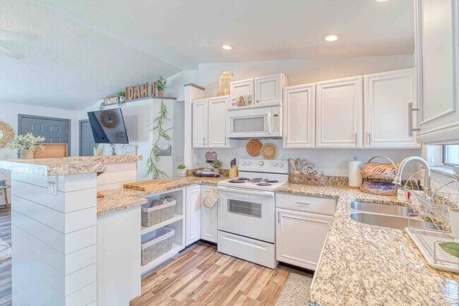 Foto del edificio - 6215 W Everett St