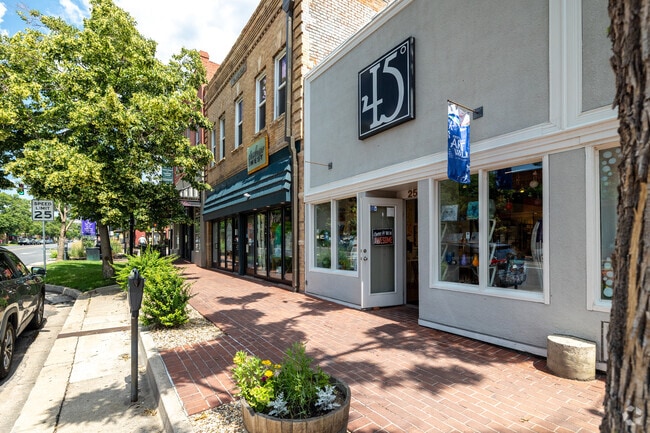 Old Colorado City has several art galleries like 45 Degree.