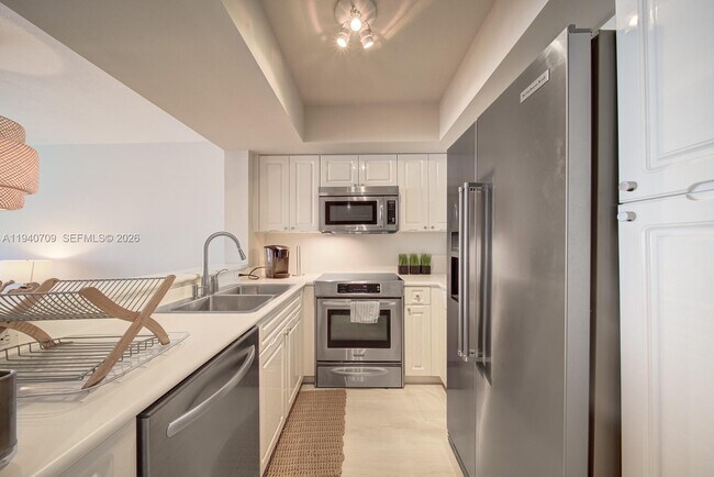 Foto del edificio - 1900 Sunset Harbour Dr