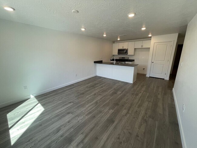 Foto del edificio - Long Valley Townhome!