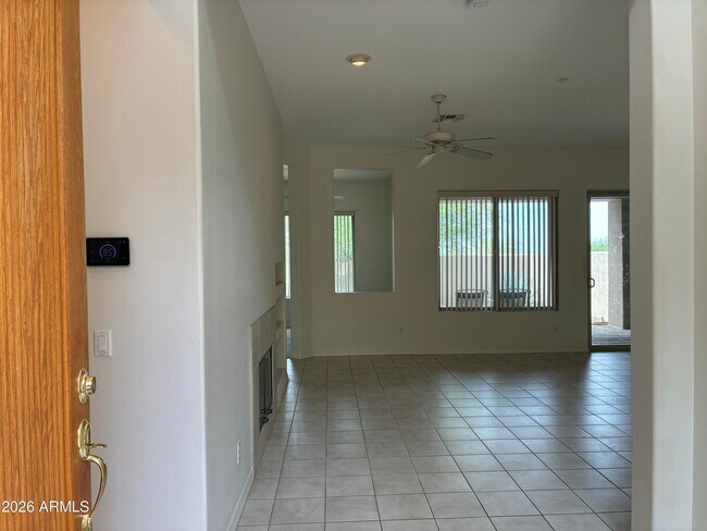Foto del edificio - 33110 N 72nd Pl